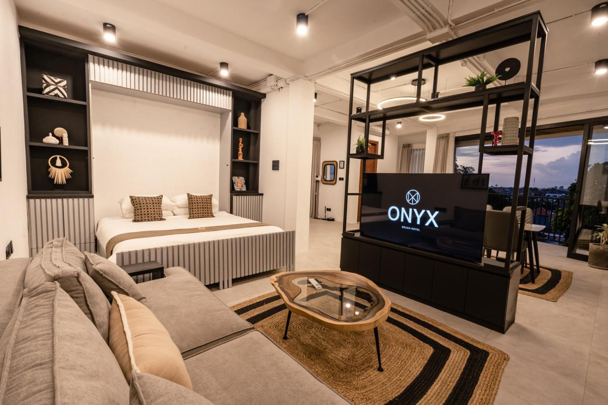 Onyx Beach Hotel Canggu Exterior foto