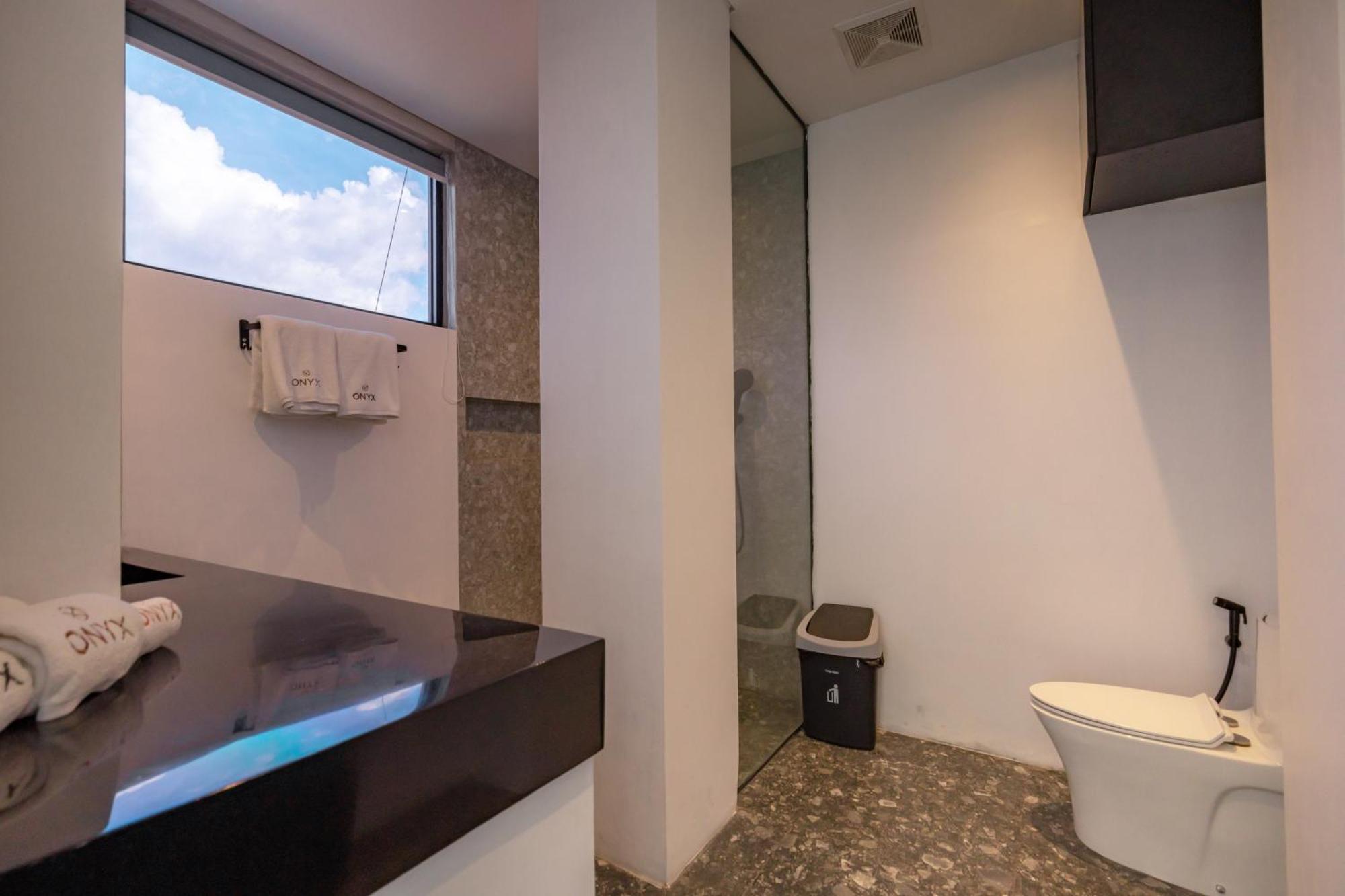 Onyx Beach Hotel Canggu Cameră foto